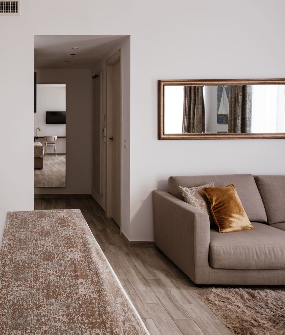 Sunny's Suite - 1926LeSoleil.com 4-Star Hotel and Spa, Sliema, Malta