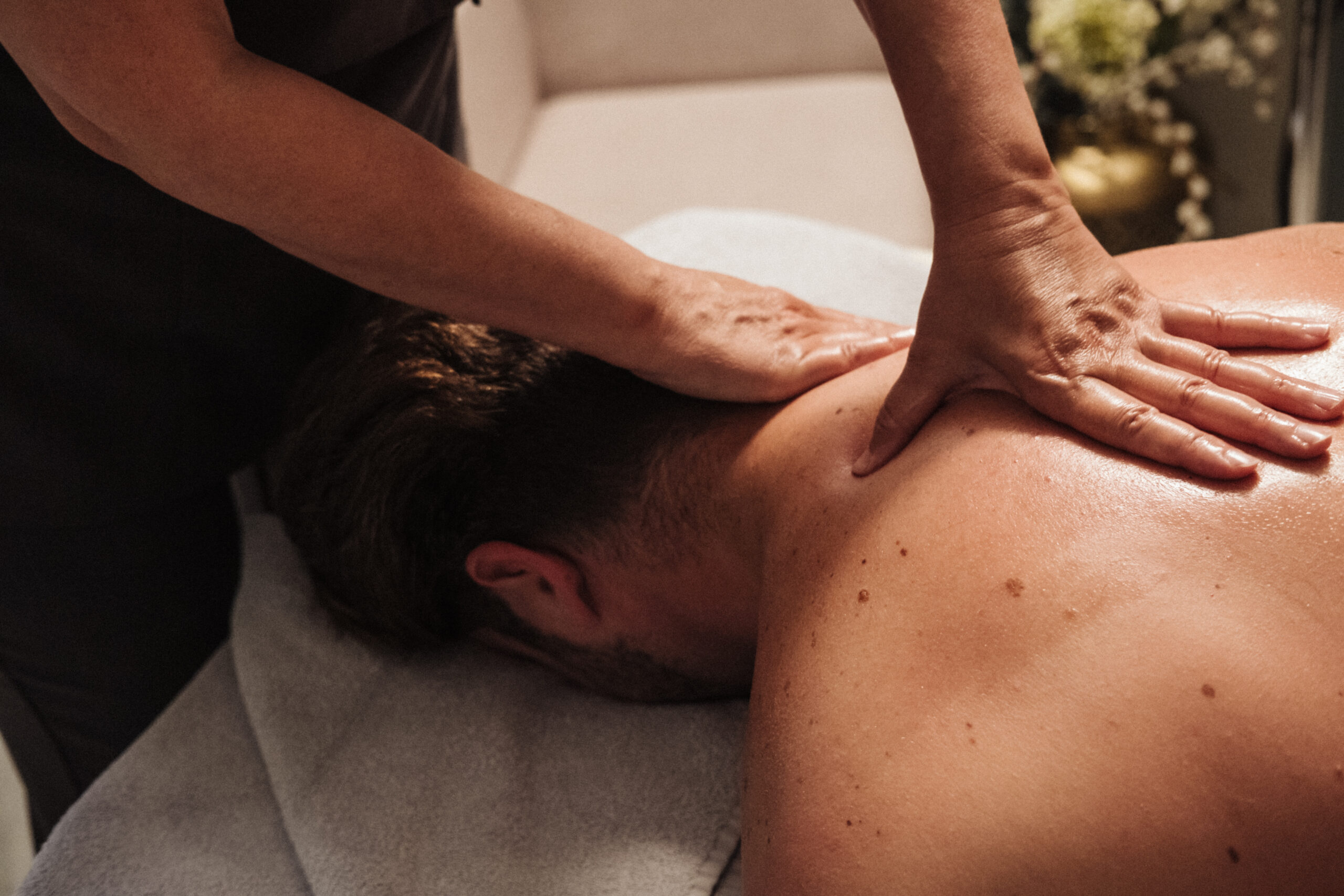 Spa Tips to Moisturize Your Skin After a Day at the Beach